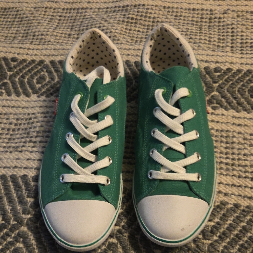 Green Canvas Sneakers with White Laces